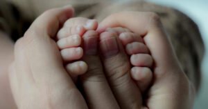 struggling mom quotes featured